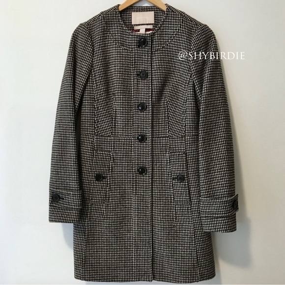 Banana Republic Collarless Houndstooth Wool Coat - Picture 3 of 15